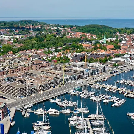 Pure Travemuende * ליבק